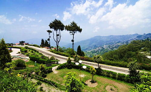 Offering you best places to stay in Darjeeling