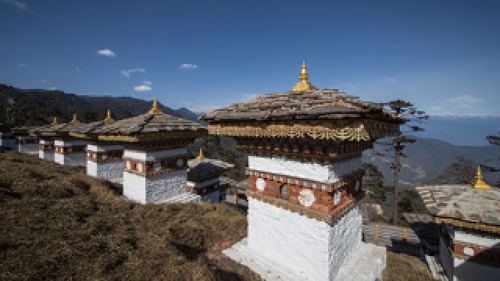 Phuentsholing 2N - Thimphu 2N - Wangdue or Punakha 2N - Bumthang 2N  – Paro 1N